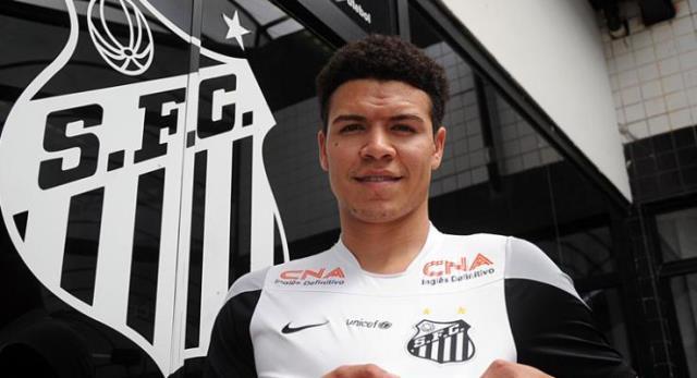Marquinhos Gabriel é o quinto reforço do Peixe na temporada e chega por empréstimo de um ano