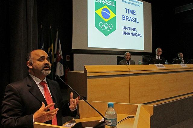Indicado por Dilma como ministro do Esporte, George Hilton quer massificar o esporte no Brasil (Foto: Paulino Menezes/ME)