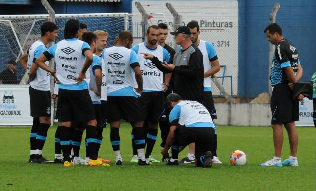 Fora Ramiro, lesionado, e Fellipe Bastos, contundido em treino, time que enfrenta Cascavel é o mesmo que atuou nos jogos-treino em janeiro