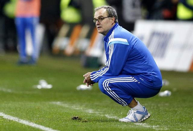 Técnico Marcelo Bielsa e Olympique perderam a chance de pressionar o Lyon no Campeonato Francês