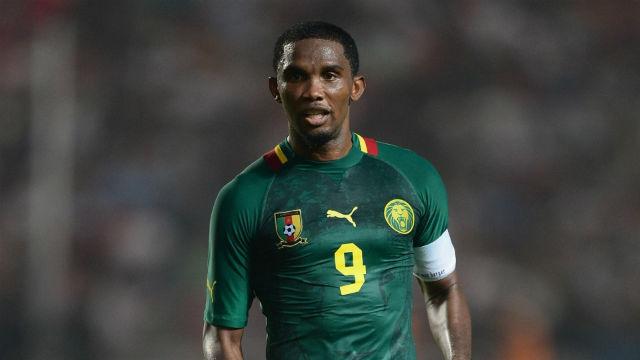 Ventilado no futebol brasileiro, Eto'o firma contrato até 2018 para ser referência da equipe da Sampdoria
