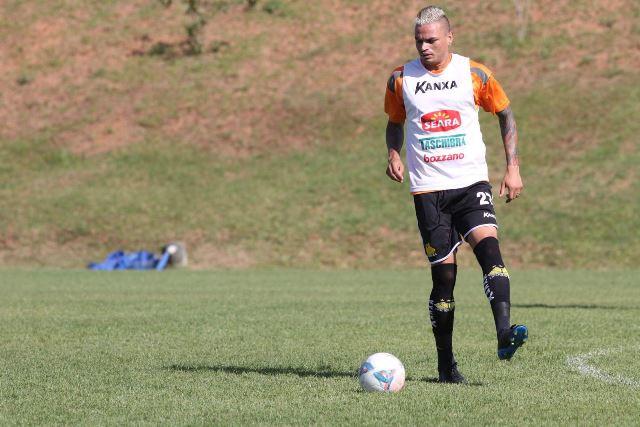 Após ser dispensando na temporada passada, Fábio Ferreira acertou seu retorno ao Criciúma