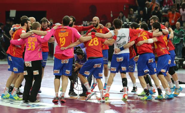 A Espanha superou a Dinamarca e avançou às semifinais do Mundial de Handebol (Foto:KARIM JAAFAR / AL-WATAN DOHA)
