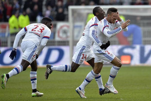 No último domingo, o Lyon derrotou o Metz por 2 a 0, em casa (Foto: Jeff Pachoud)