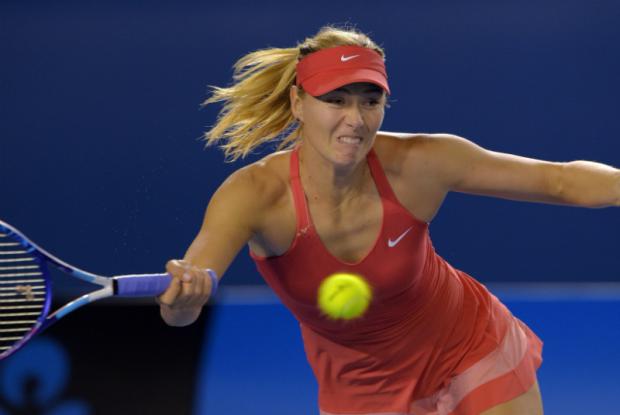 Sharapova fez o que pôde para duelar com Serena Williams, mas acabou derrotada uma vez mais