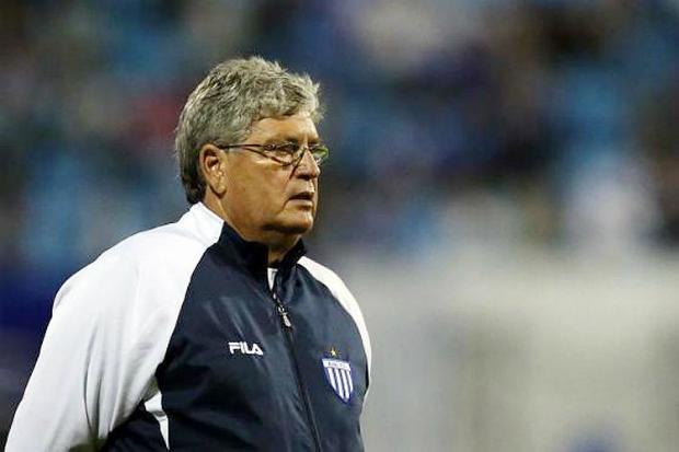 Geninho elogiou o desempenho de Anderson na partida (Foto: Cristiano Estrela/Agência RBS)