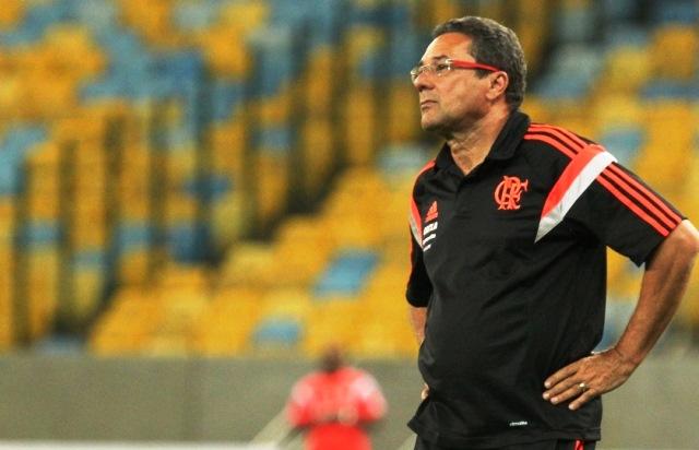 Luxemburgo convocou 20 jogadores para a partida diante do Resende, neste sábado, na terceira rodada