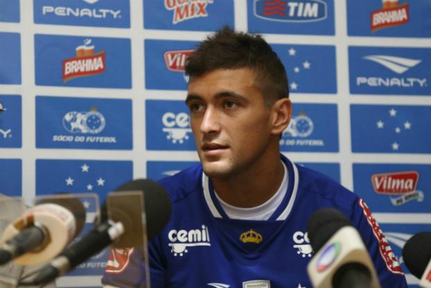De Arrascaeta teve a estreia no Cruzeiro adiada por problemas de documentação (Foto: Washington Alves/Lightpress)