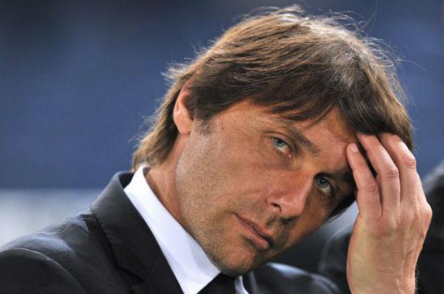 À frente da seleção desde agosto passado, Conte voltou a ser acusado de combinação de resultados no Calccio