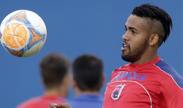 Arthur chegou a atuar em 12 partidas na Série B em 2014