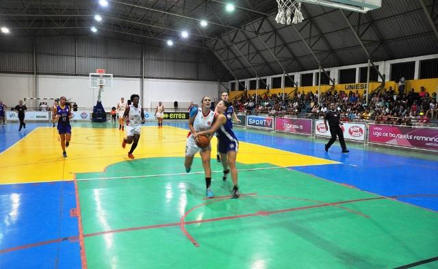 Jogando em seus domínios, o Presidente Venceslau bateu o Brasília por 62 a 48 e subiu na tabela da LBF