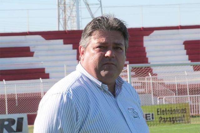 Presidente do Foz alega que Furacão retirou atletas do clube por falta de apoio político na Federação