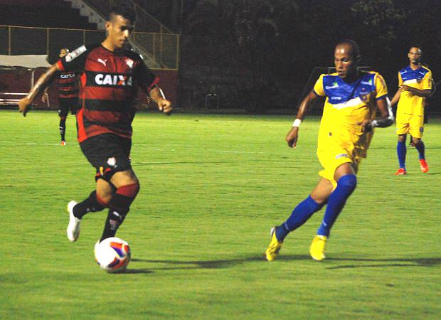 José Welison ainda não sabe quanto tempo ficará sem jogar