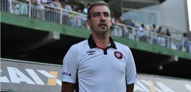 Técnico Marcelo Vilhena confia na evolução do time sub-23 do Atlético-PR no Estadual