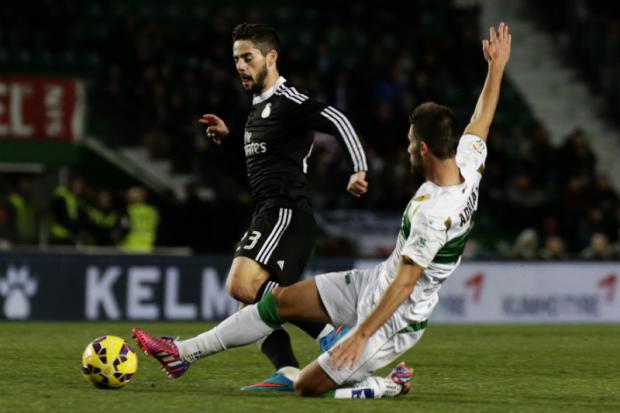 Isco não marcou, mas deu assistência para contribuir na vitória do Real sobre o Elche (Foto: Jose Jordan)