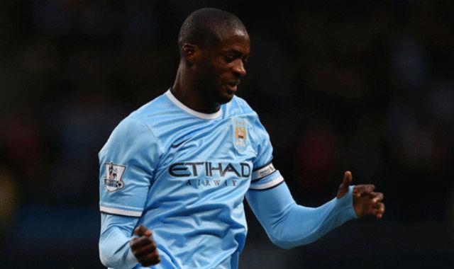 Toure cumpre última partida de suspensão contra o Barça; City ganhou apenas uma este ano sem o marfinense