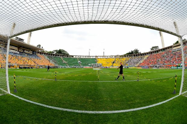 Após servir de casa para Corinthians e Palmeiras, Pacaembu pode ser o novo endereço do Santos na capital