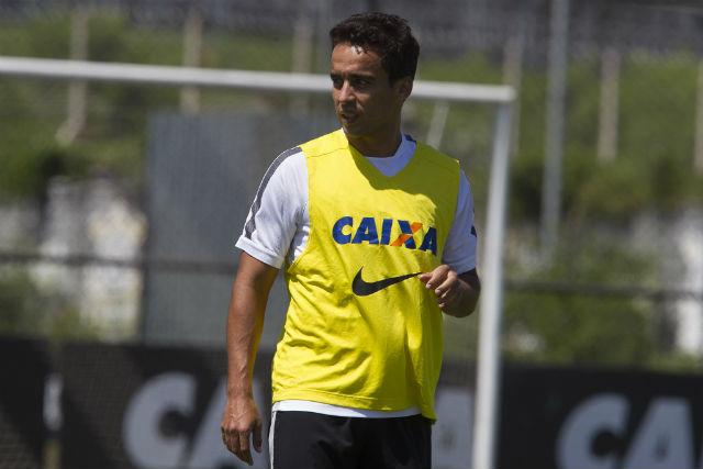 Dado como certo em time chinês, Jadson tem permanência garantida no Corinthians (Foto: Daniel Augusto Jr.)