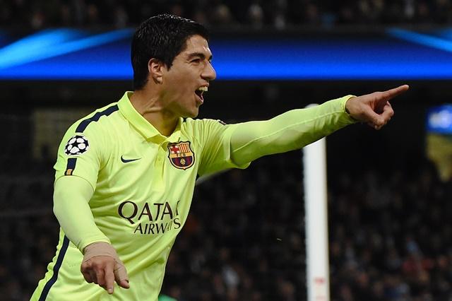 Luis Suárez foi o destaque do Barcelona diante do City e joga contra o Granada.