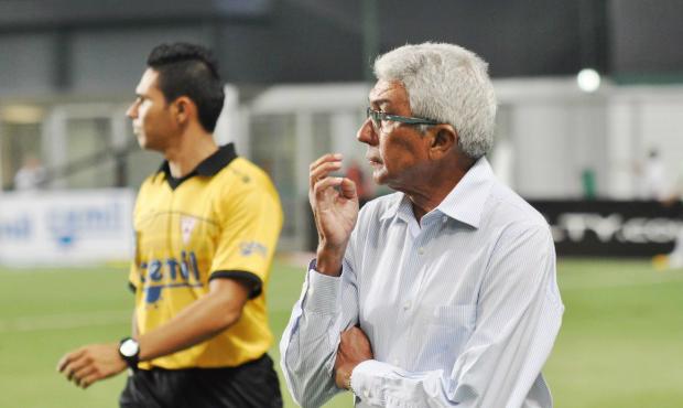 Treinador entende queda de rendimento do Coelho e aponta obstáculos que dificultaram jogo com a Caldense