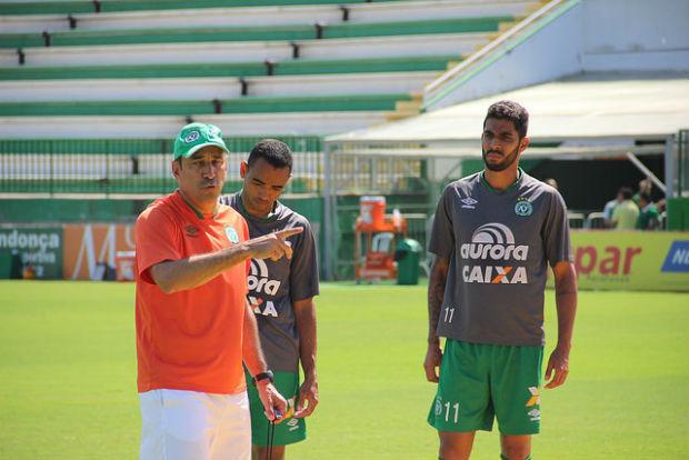 O técnico Vinícius Eutrópio já pensa na próxima fase do Catarinense