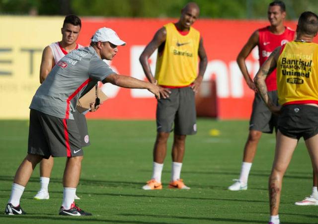 Fora ausências de Anderson e Aránguiz, Aguirre deve levar a campo mesmo time que enfrentou a La U