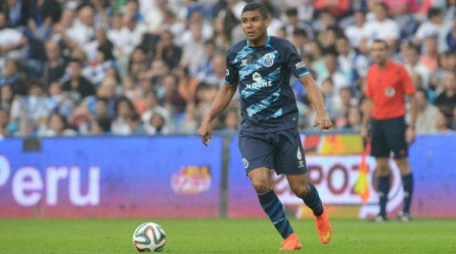 Com contrato com Real, Casemiro vem chamando atenção no Porto, que quer prolongar vínculo por mais um ano