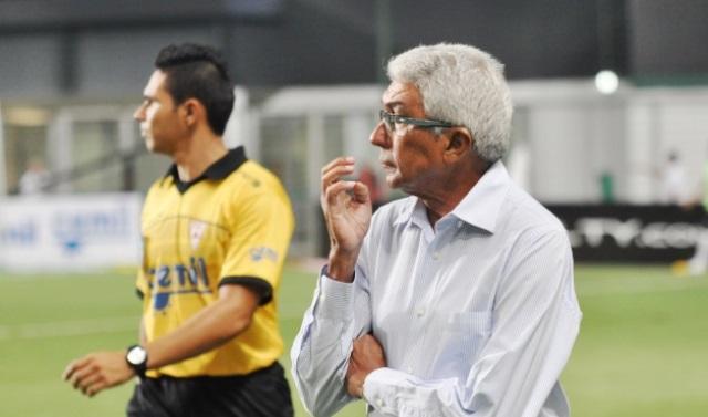O técnico Givanildo Oliveira ainda não sabe qual jogador irá escalar no lugar do lesionado Mancini