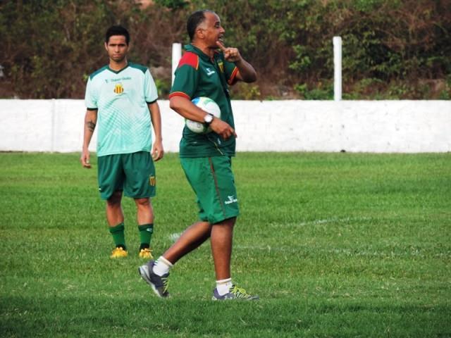 “Sabíamos das dificuldades que encontraríamos aqui e acabamos falhando nas bolas alçadas”, disse Oliveira