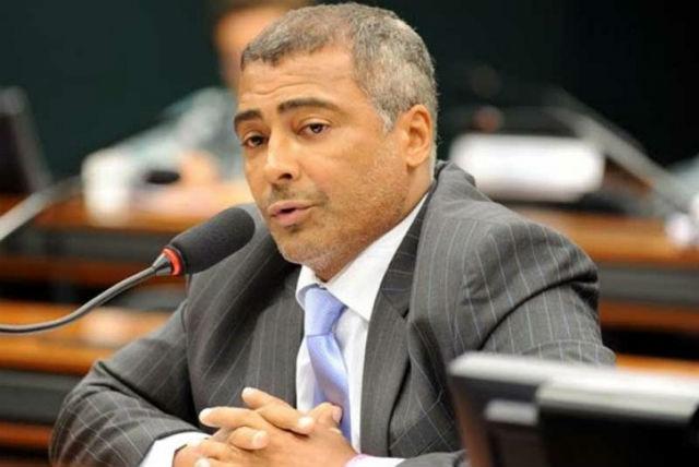 Segundo jornalista, Romário deve homologar candidatura junto ao PSB na terça-feira