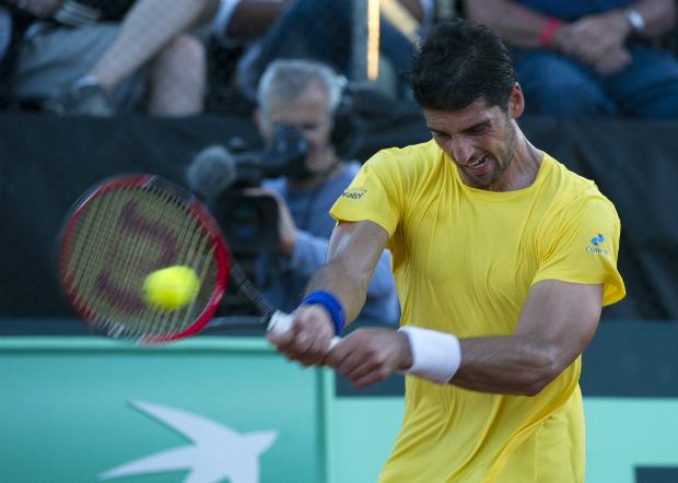 Thomaz Bellucci foi derrotado por 6/3 no primeiro set do duelo com Federico Delbonis (Foto:ALEJANDRO PAGNI)