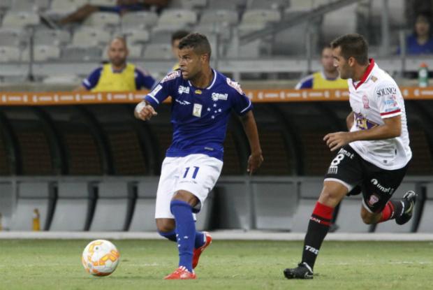 Após longo tempo de molho, meia somou 75 minutos ao participar das duas últimas partidas do Cruzeiro