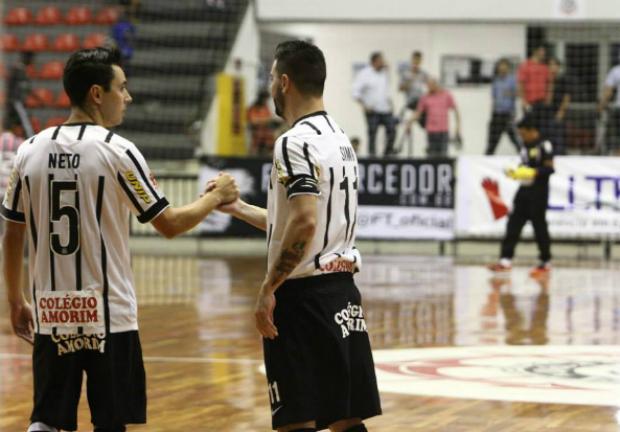 Futsal do Corinthians aplica goleada de 6 a 0 sobre o São Paulo e aumenta supremacia nos Majestoso de 2015