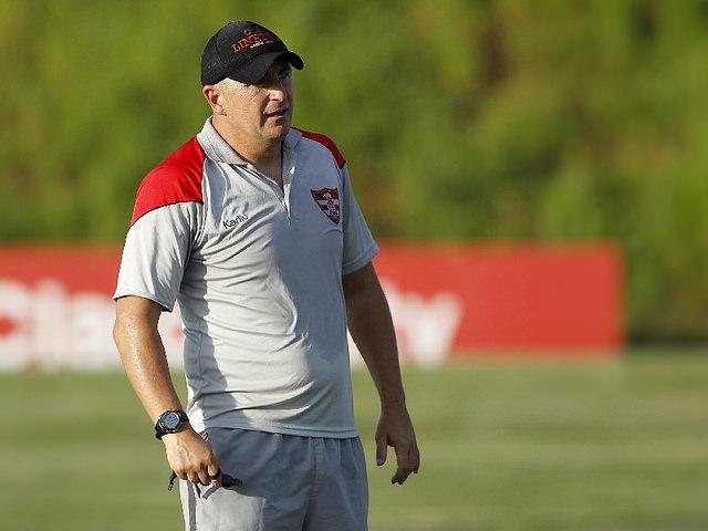 Após derrota no clássico contra a Penapolense, Luciano Quadros foi demitido do comando do Linense