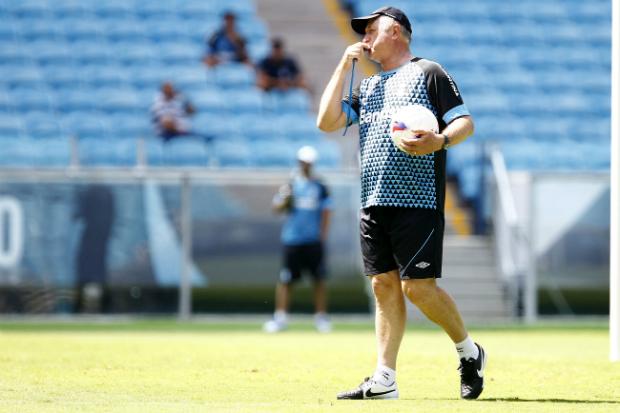 Misterioso, Felipão pode levar o Grêmio à liderança do Gaúcho no sábado