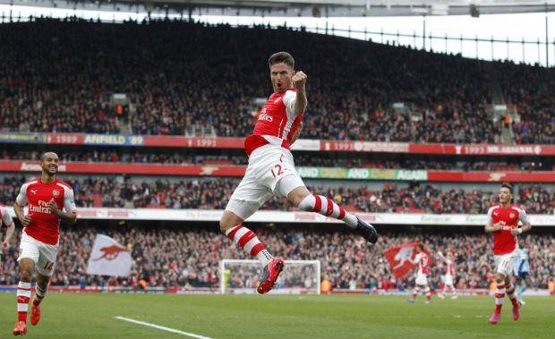 Giroud foi o responsável por inaugurar o marcador na vitória do Arsenal