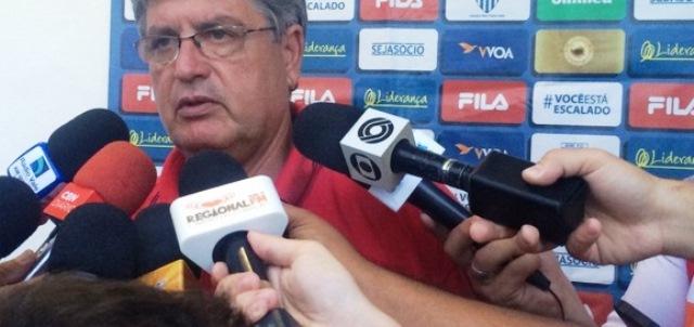 Geninho entregou o cargo após a goleada sofrida diante do Guarani de Palhoça