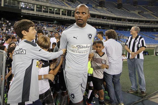 Jefferson explicou que Botafogo deixou a desejar no primeiro tempo (Foto: Vitor Silva / SSPress)