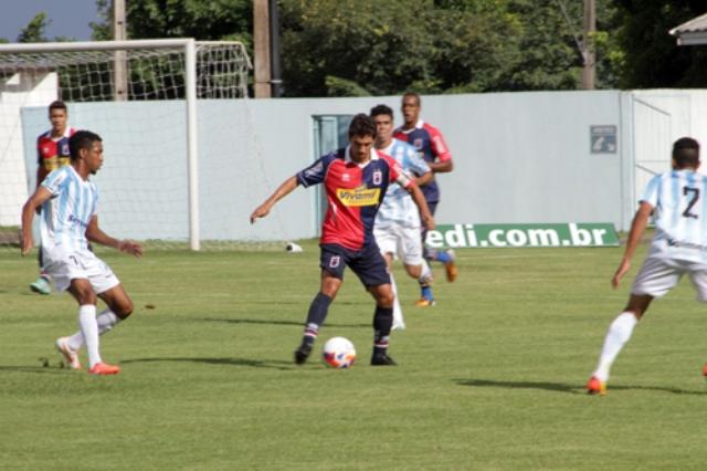 Para o treinador Luciano Gusso, as mudanças constantes atrapalham a evolução do time na temporada