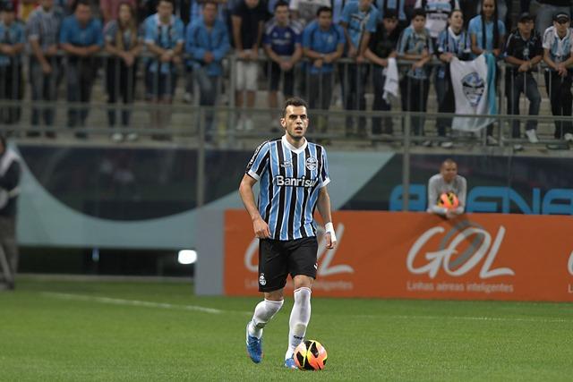 Mesmo com dores no joelho, Rhodolfo não preocupa para o duelo com Lajeadense (Foto: Itamar Aguiar)
