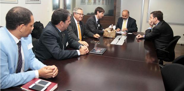 Ministro do esporte George Hilton discutiu a criação do CT da CBB no interior de São Paulo