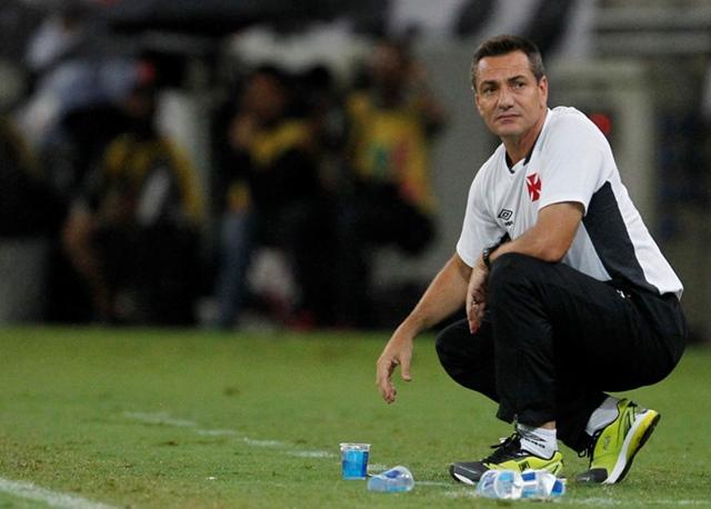 Técnico Doriva terá dificuldades para montar o Vasco na próxima rodada do Estadual
