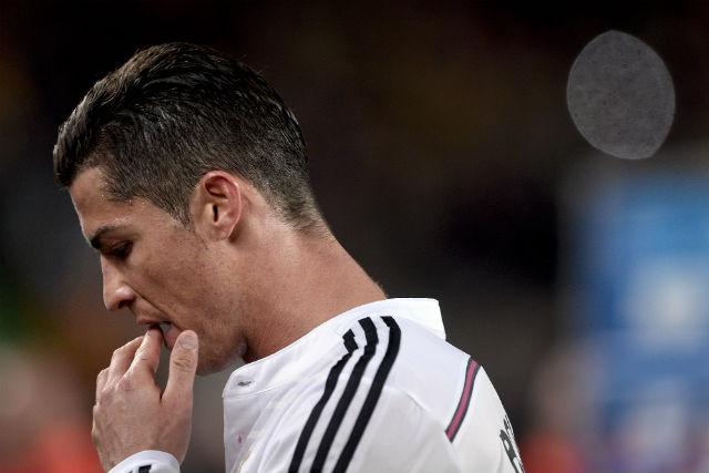 Flagrado por câmeras de TV provocando juiz, Cristiano Ronaldo sofre risco de punição (Foto:Josep Lago)