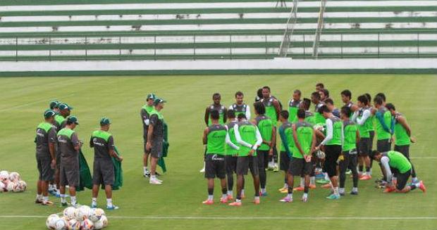 Nesta tarde, o Goiás realizou seu último treino antes de enfrentar a Aparecidense