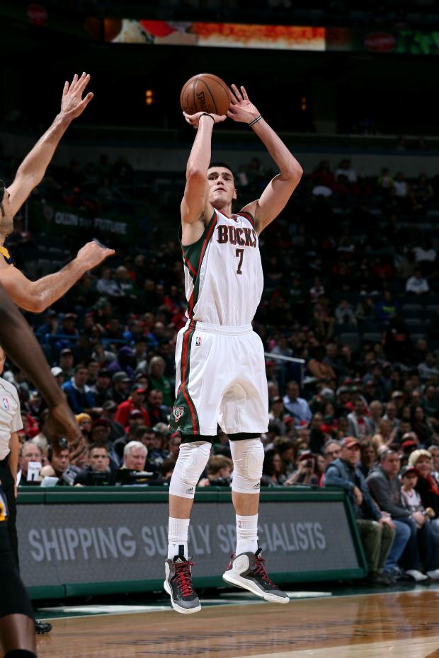 O turco Ersan Ilyasova, do Milwaukee Bucks, foi o cestinha da partida com 34 pontos (Foto:Gary Dineen)