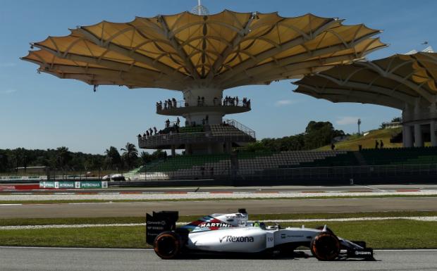 Felipe Massa acabou na sexta colocação do dia em Sepang e ficou insatisfeito