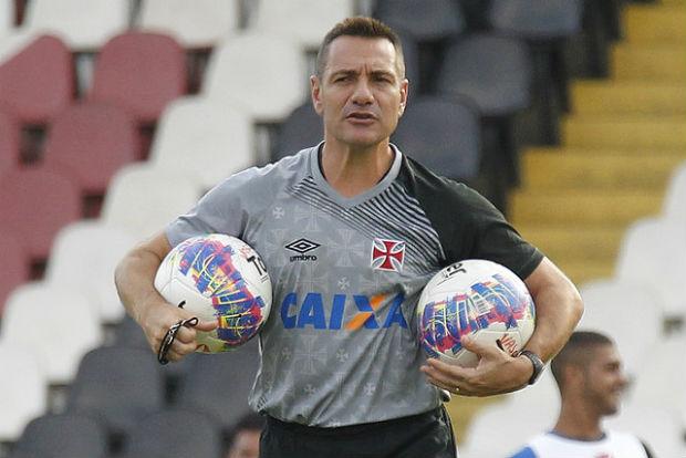 O técnico Doriva deverá ter Luan e Madson à disposição para o clássico contra o Botafogo