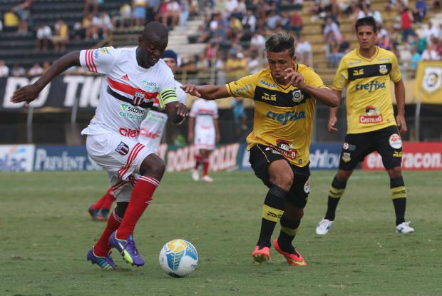 Vitória sobre Botafogo deu alívio ao São Bernardo, que tenta novo triunfo decisivo nesta terça (Foto: Rogério Moroti/Botafogo FC)