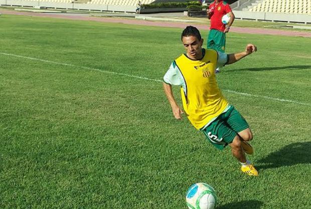 Pimentinha já vinha treinando normalmente no clube desde a saída do Botafogo, em fevereiro desde ano