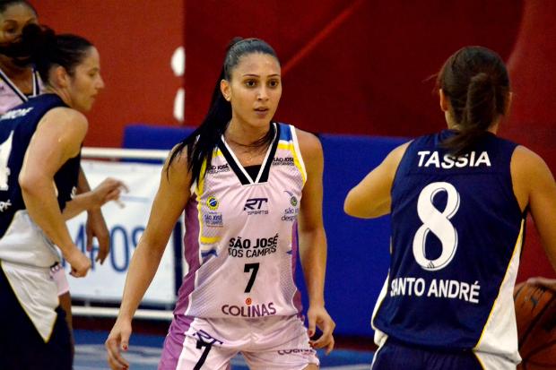 Patty Teixeira foi o destaque da vitória do São José, anotando 27 pontos diante do Santo André (Foto: Arthur Marega Filho/São José Desportivo)